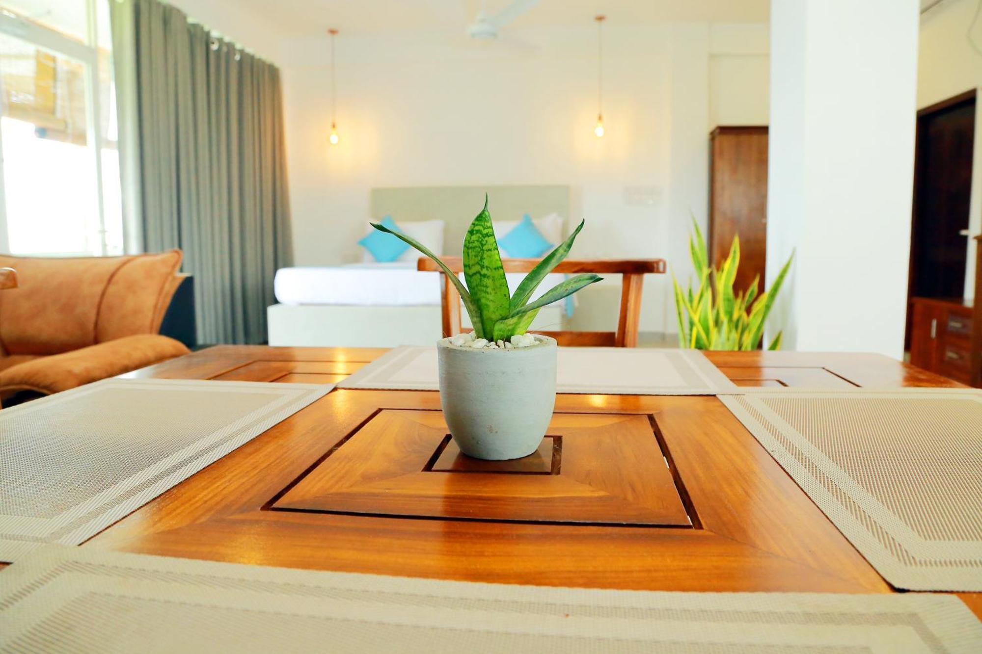 Cocos Hotell Midigama East Eksteriør bilde